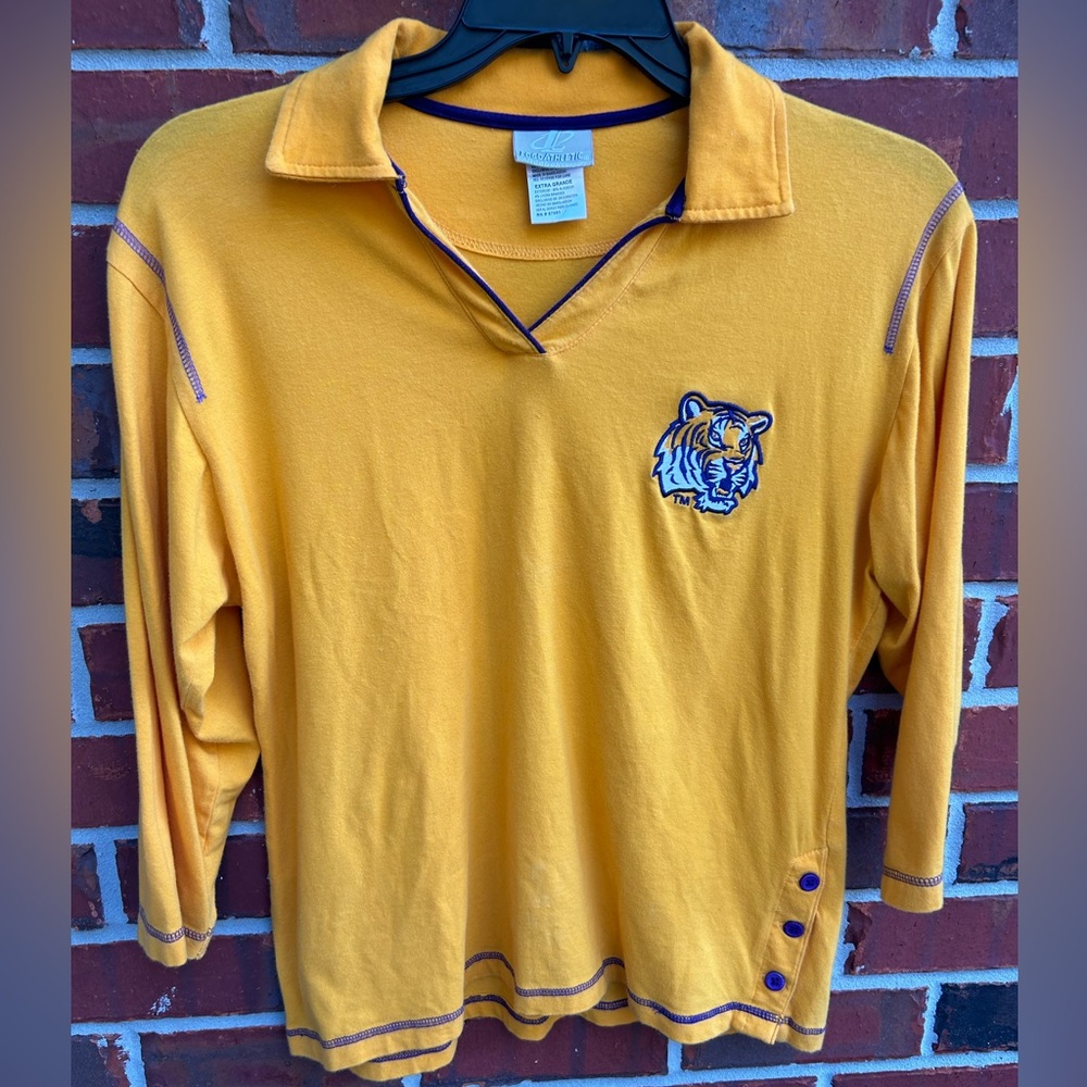 Reebok Logo Athletic Women’s LSU Tigers V-Neck Collared Pullover. Size XL